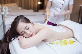 Tắm trắng tại spa